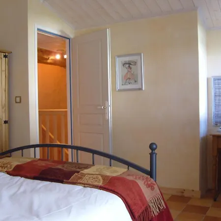 Le Puits Cache Chambres D'hotes Bed & Breakfast Saint-Barthelemy-d'Agenais